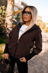 BUNDA S KAPUCÍ A NÁPLETY