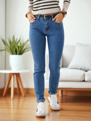 JEANS - DÁMSKÉ M / 38